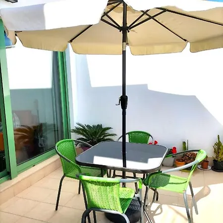 Sea View - Ultra Modern - Roof Terrace- Front Line Apartment *