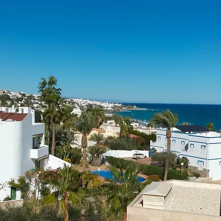 Sea View - Ultra Modern - Roof Terrace- Front Line Apartment *